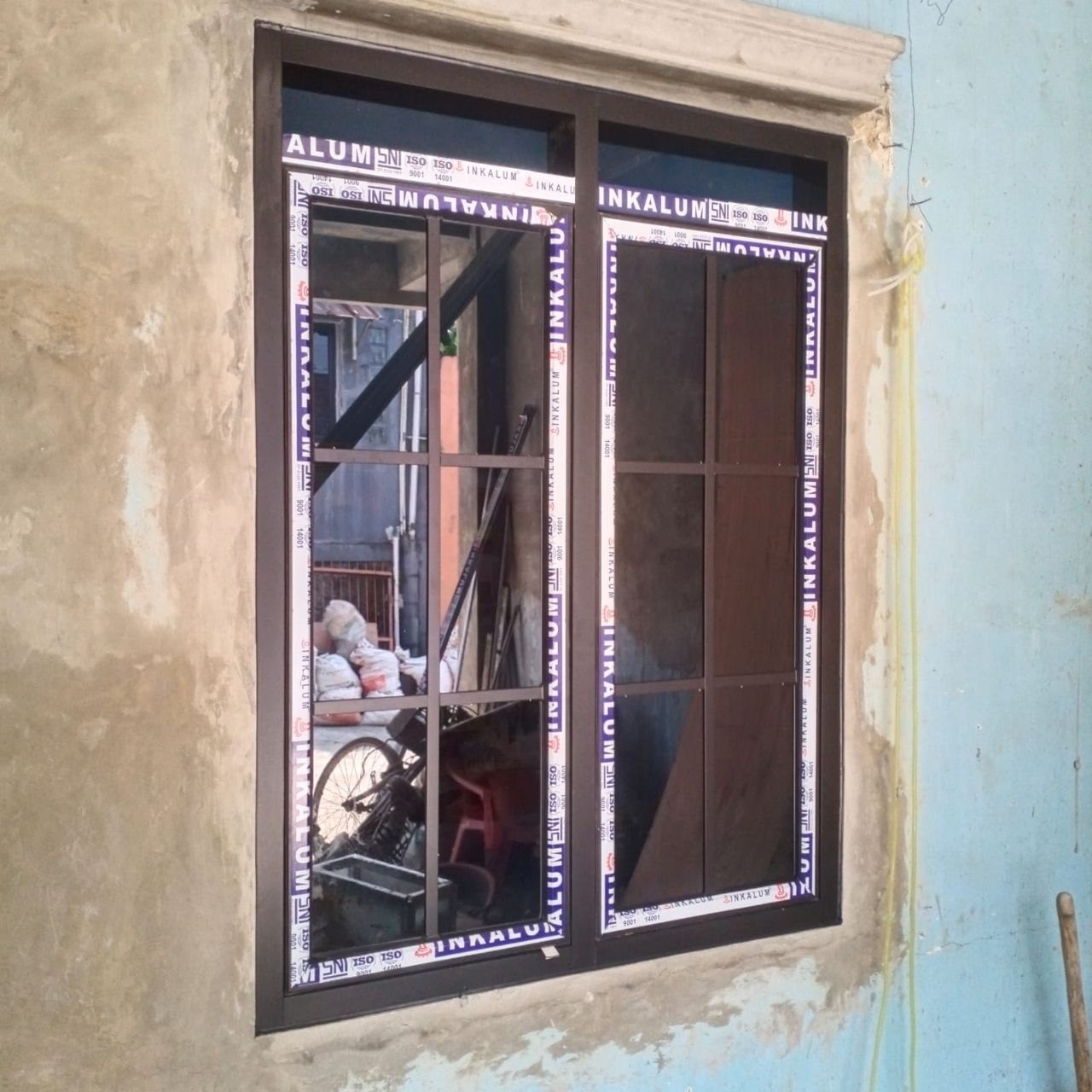Pekerjaan aluminium & finishing